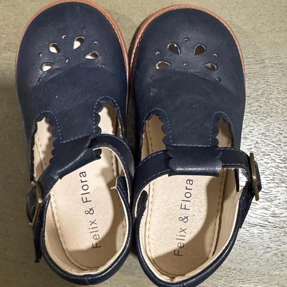 Felix & Flora Navy Kids Dress Buckled Mary Jane Shoes size 8